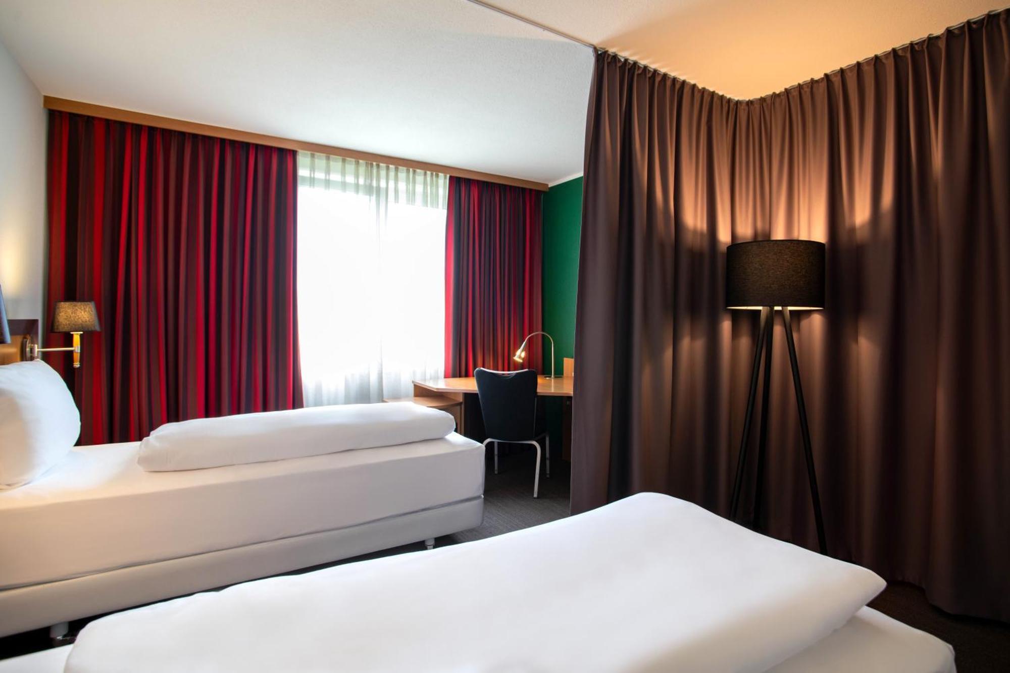Best Western Conference Airporthotel Frankfurt Moerfelden Exterior photo