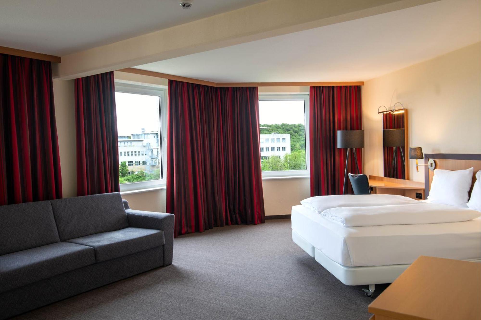 Best Western Conference Airporthotel Frankfurt Moerfelden Exterior photo